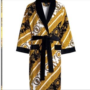 Versace Robe Size L Large NWT